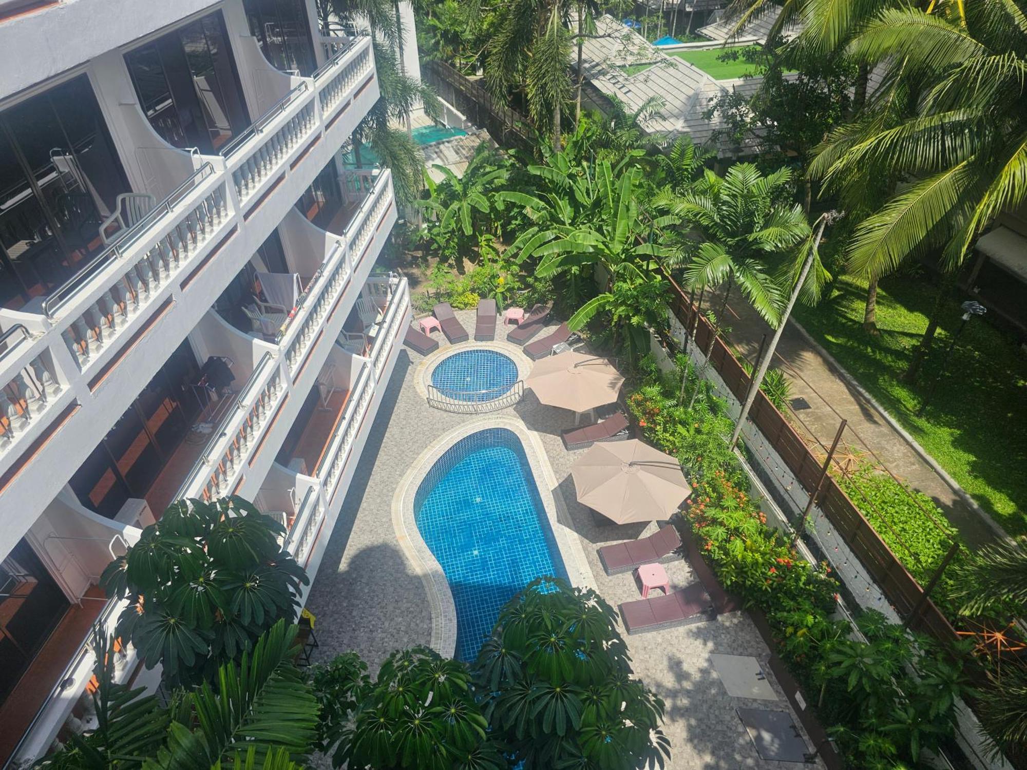 Patong Central Residence & Apartment Exterior foto