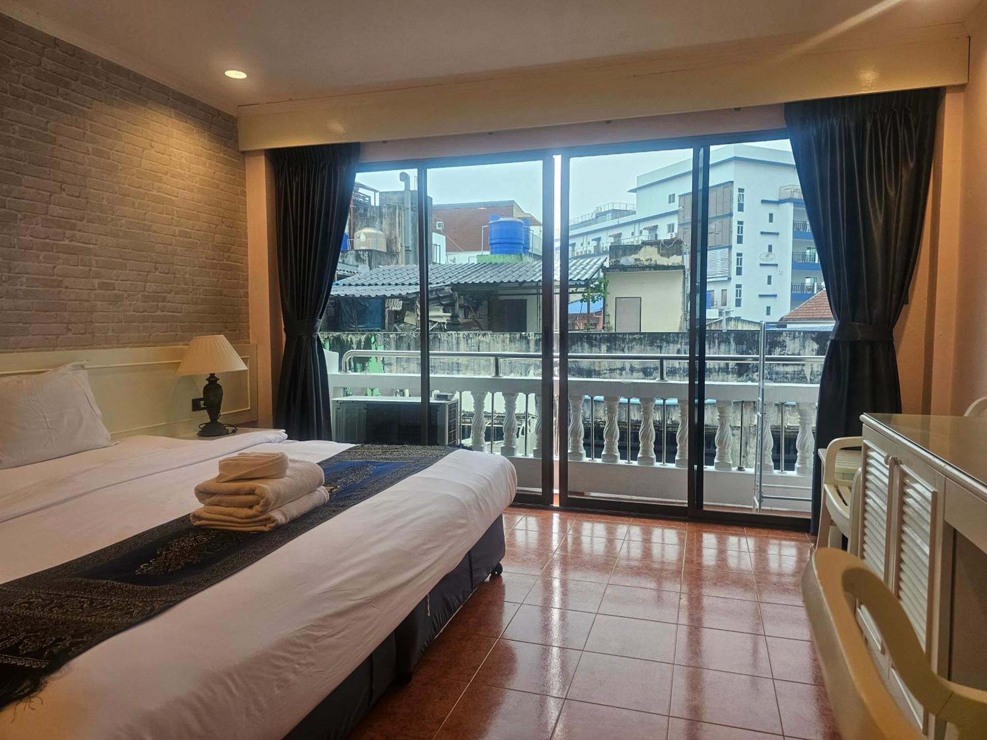 Patong Central Residence & Apartment Zimmer foto