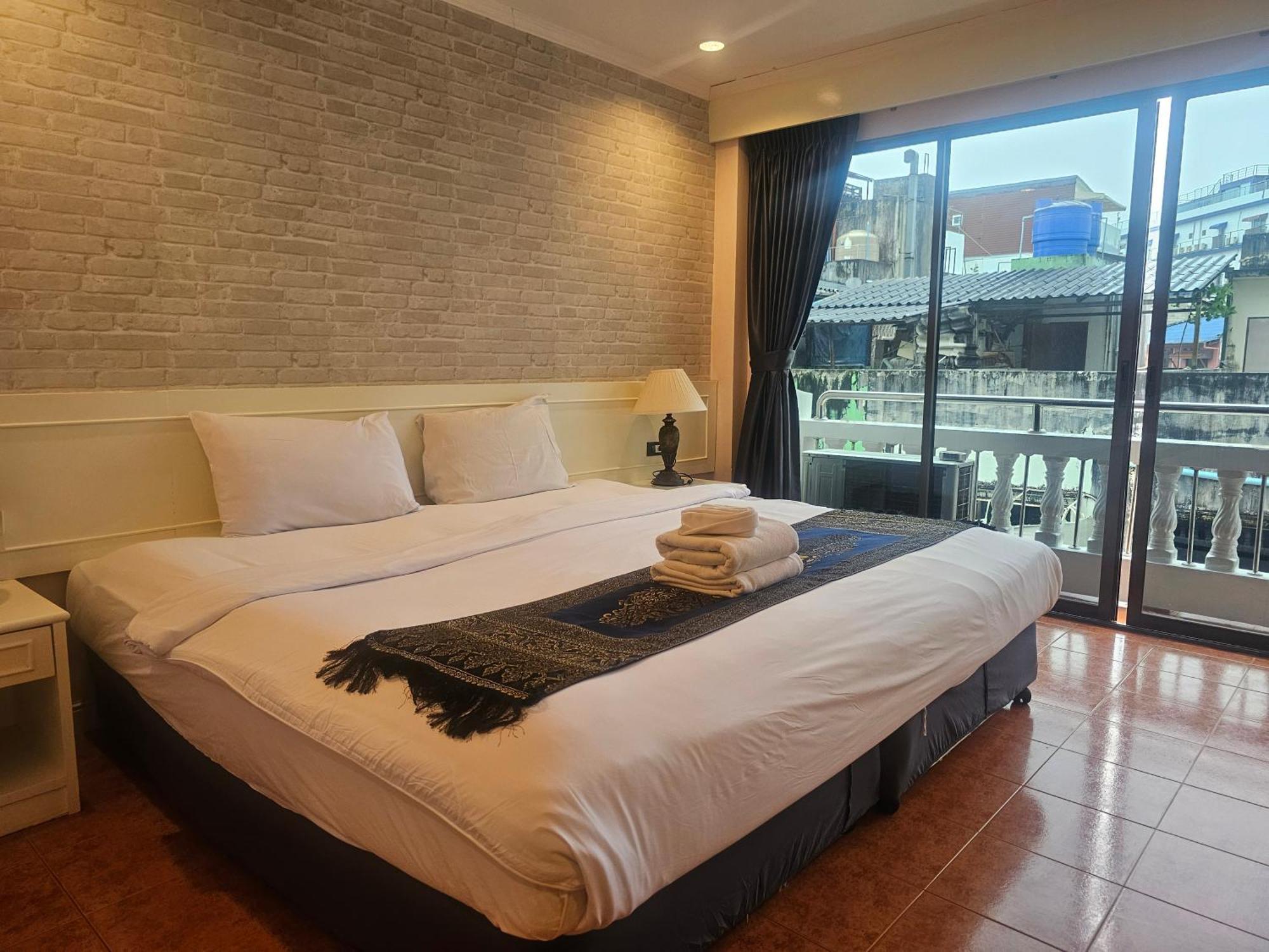 Patong Central Residence & Apartment Zimmer foto